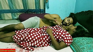Indian teen couple viral hot romp video!! Village girl vs smart teen boy real romp